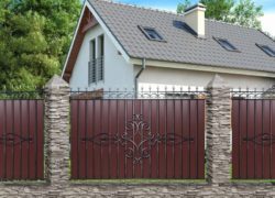 Кованый забор с металлопрофилем МПТ Олимпия МП Кованый забор с металлопрофилем МПТ Олимпия МП