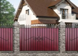 Кованый забор с металлопрофилем МП Кованые секционные заборы